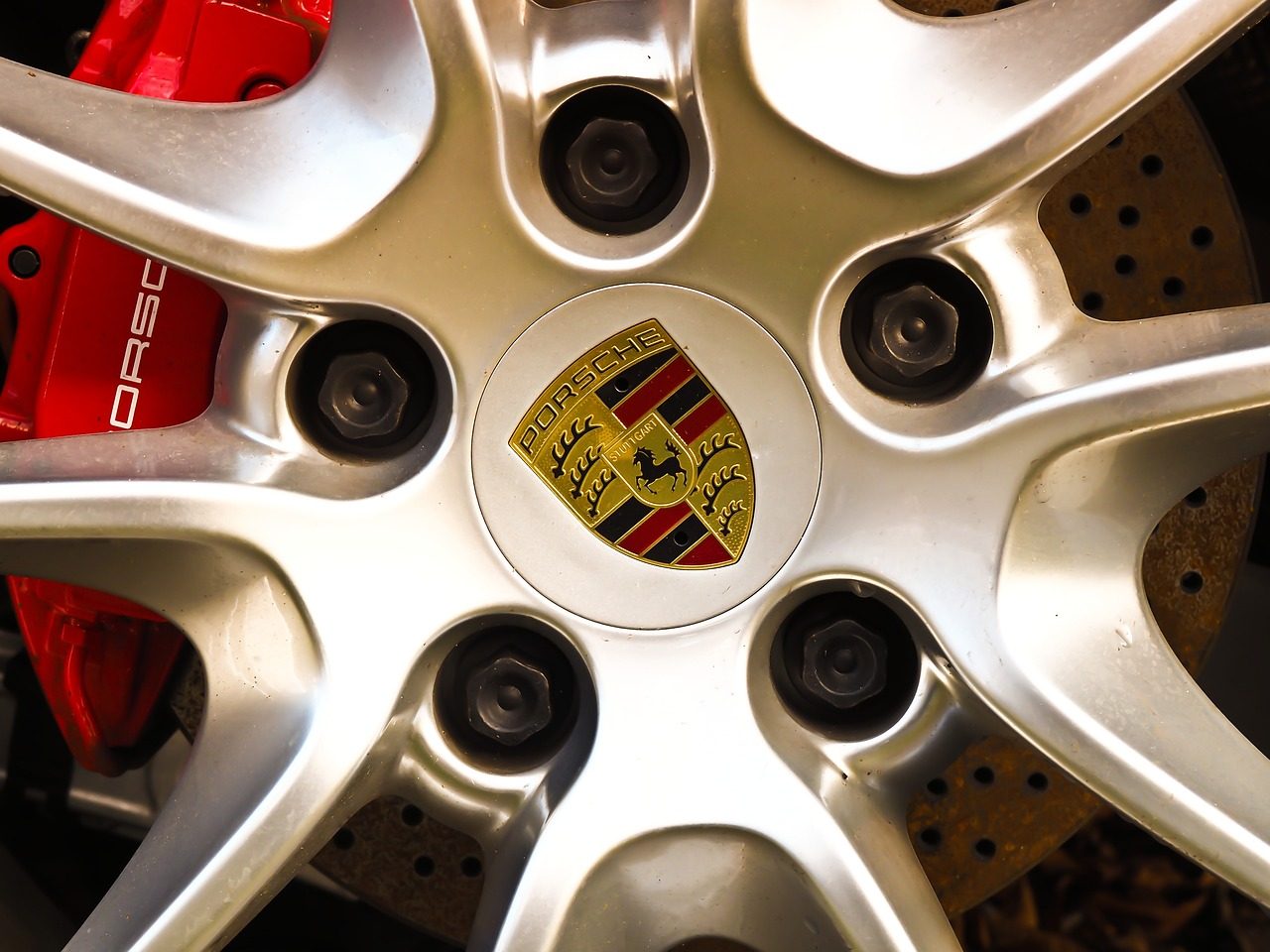 Car repair and maintenance service